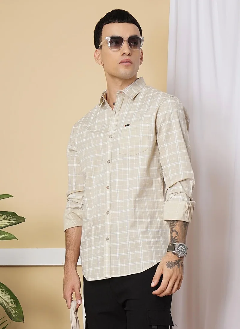 The Indian Garage Co Men Slim Fit Checkered Full Sleeves Spread Collar Casual Shirt