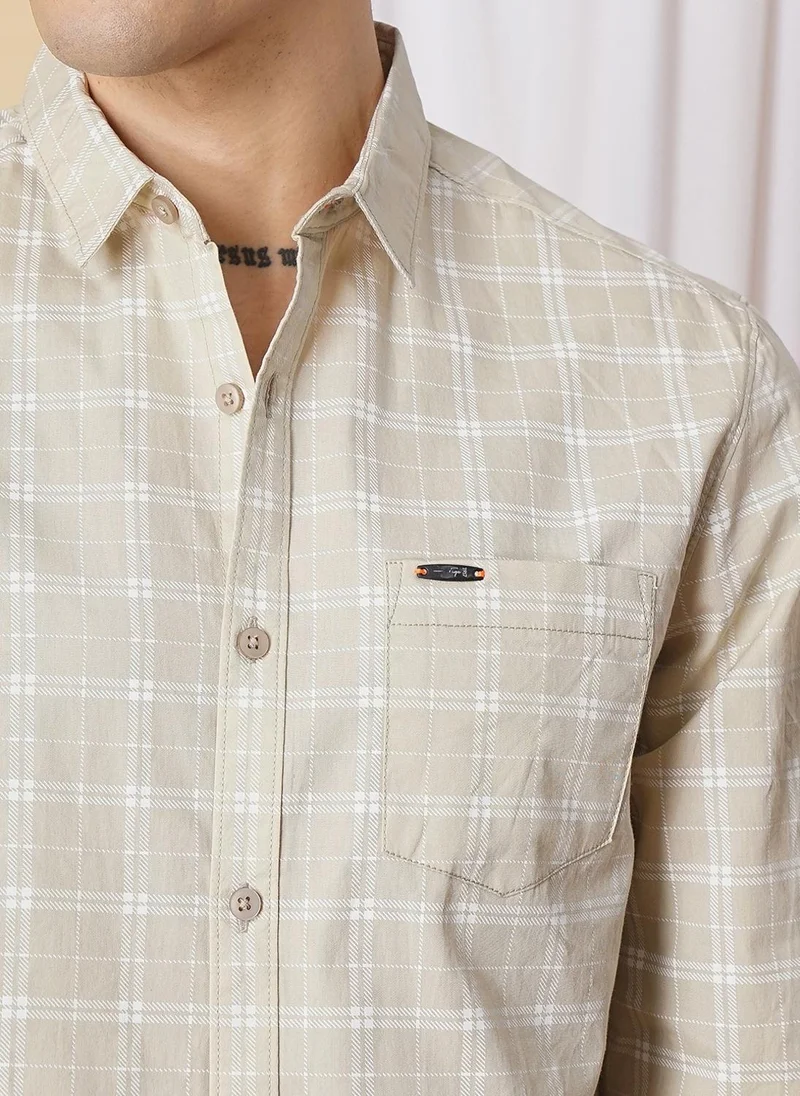 The Indian Garage Co Men Slim Fit Checkered Full Sleeves Spread Collar Casual Shirt