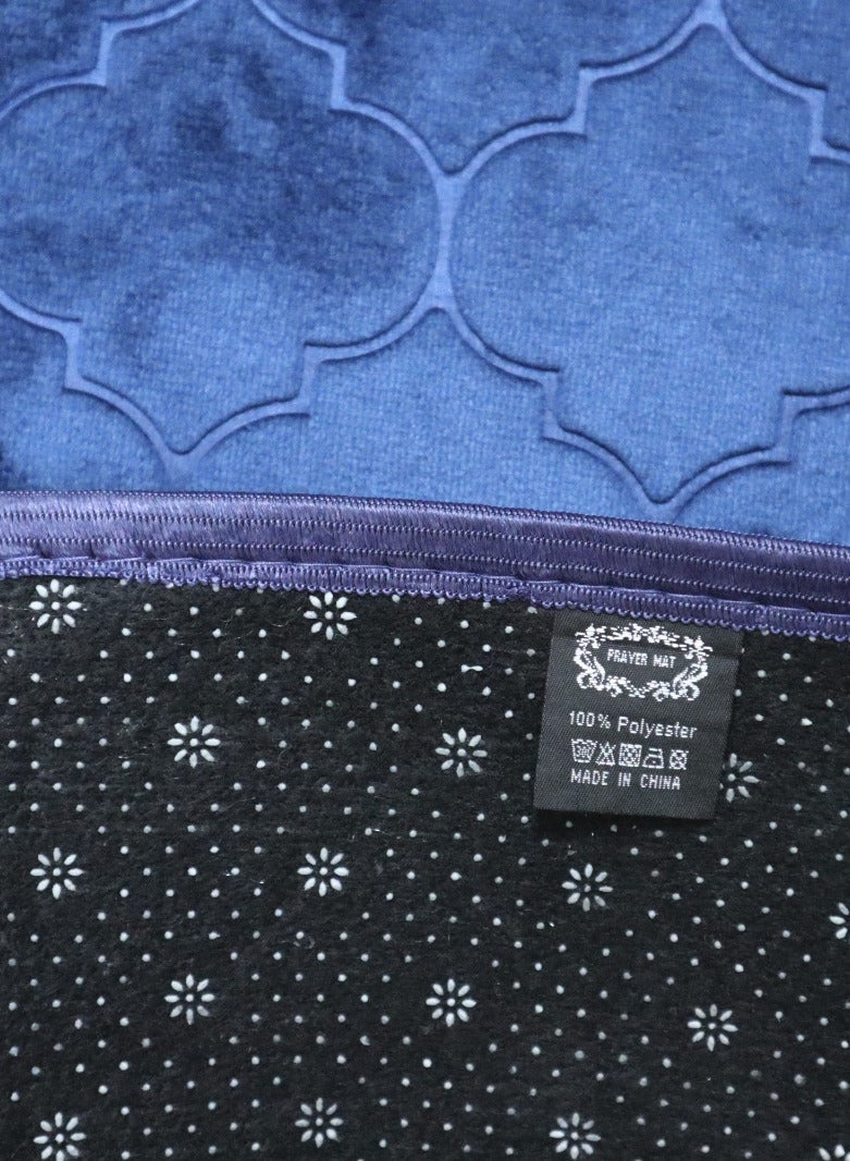 Yuwell Embossed Islamic Prayer Mat 70 × 110CM, Soft Velvet Sajadah with Anti-Slip Base, Comfortable Salah Prayer Rug for Men & Women, Muslim Prayer Mat for Ramadan, Eid, Hajj & Daily Worship Blue - Image 5