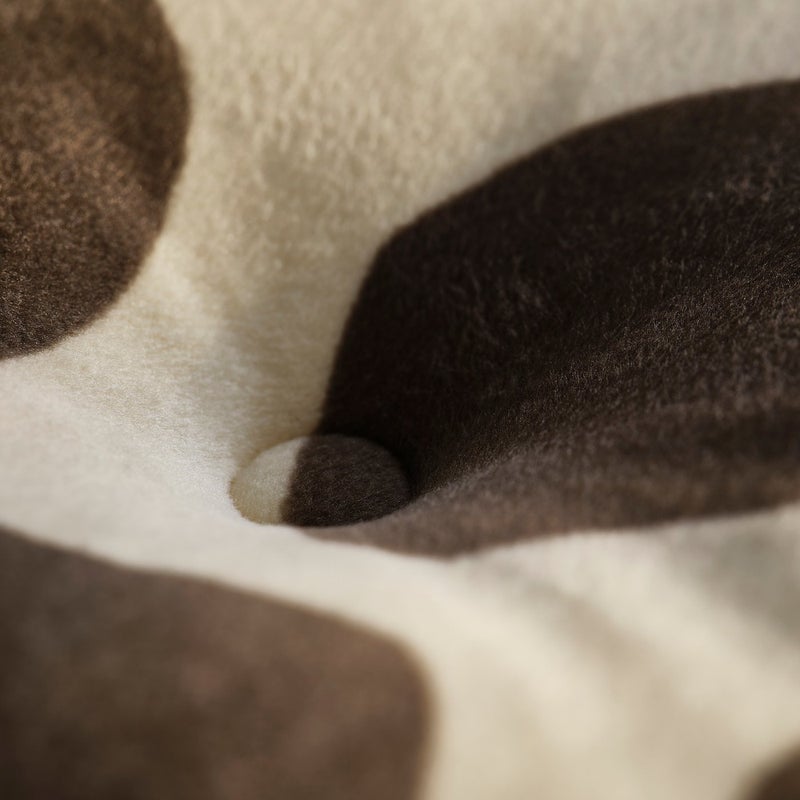 Baitique Padded Stool Cover, Beige-Brown Giraffe Pattern, Recycled Polyester, 38 cm - Image 1