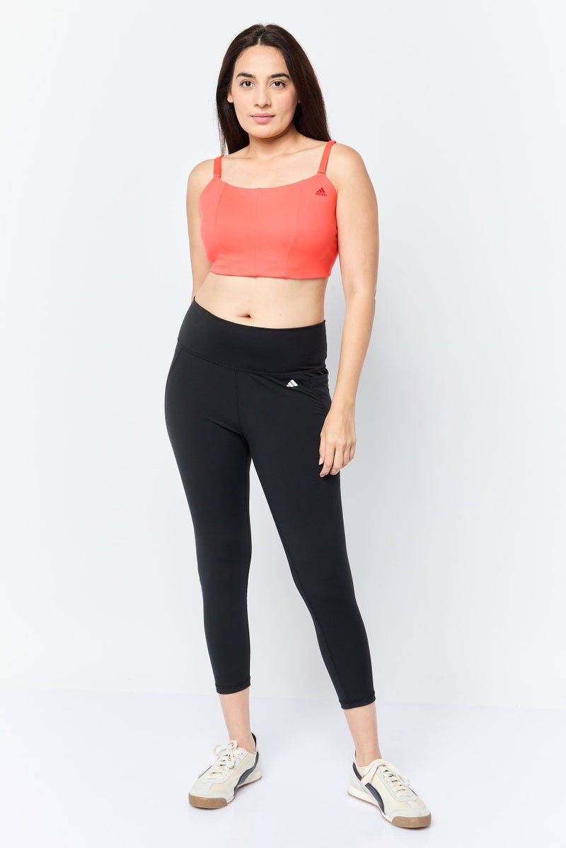 Adidas سوتيان رياضي للنساء مع شعار العلامة التجارية، مبطن قليلاً، أحمر ساطع - Image 3