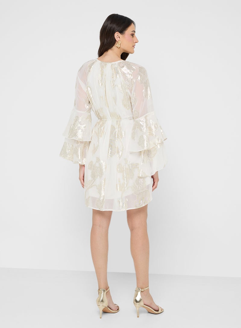 فيرو مودا فستان بأكمام مكشكشة - Image 2