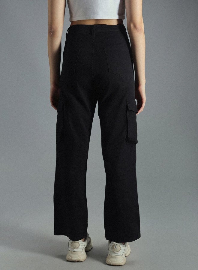 HIGH STAR Women's Black Cotton Blend Solid Pattern Full Length Cargo Relaxed Trouser  - Image 5