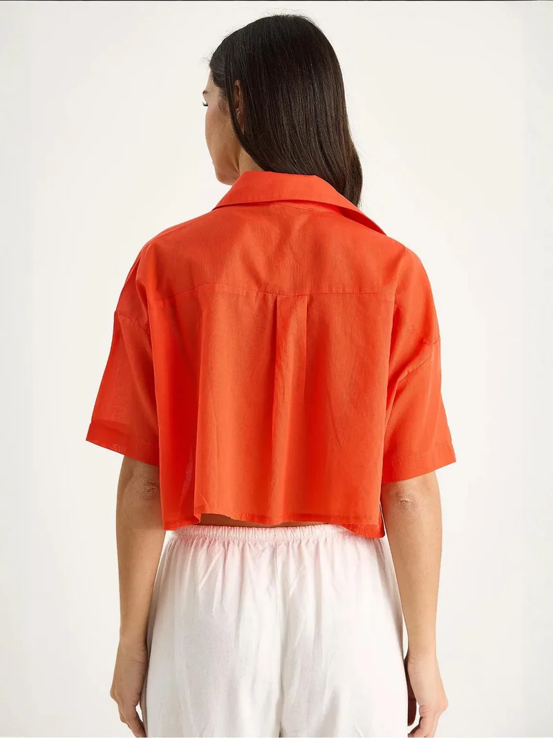 Bianco Lucci LUCCI Buttoned Pocket Crop Shirt with Shirt Collar