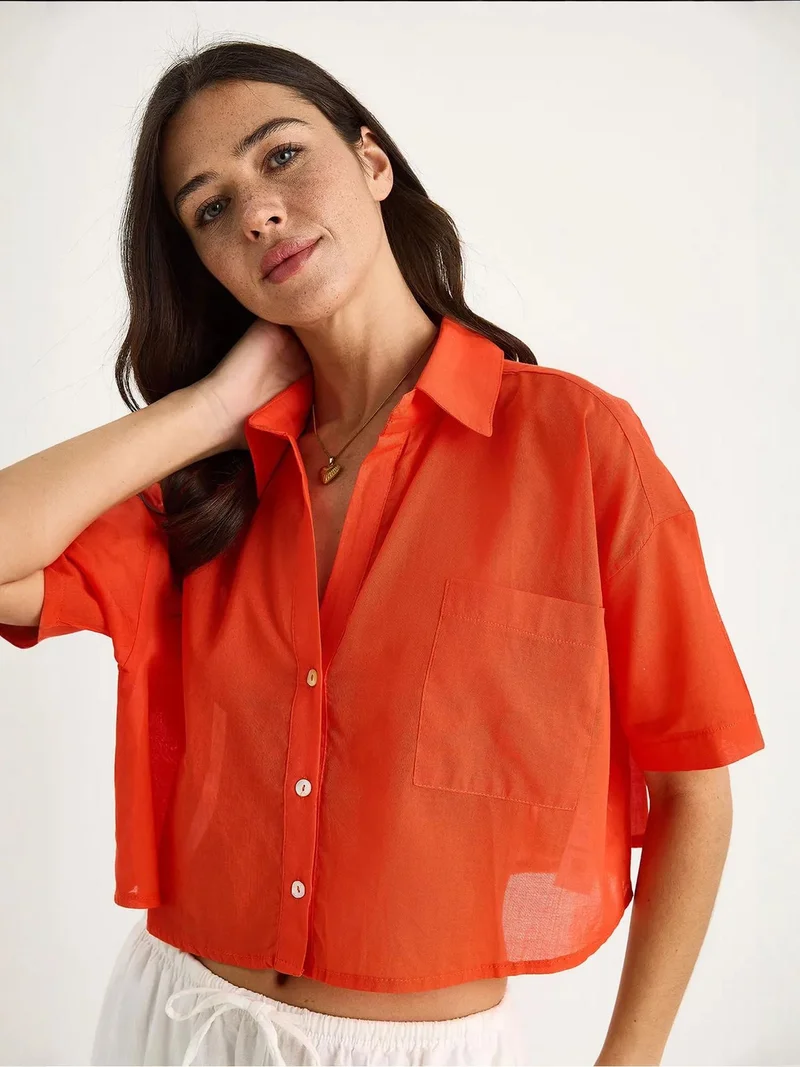 Bianco Lucci LUCCI Buttoned Pocket Crop Shirt with Shirt Collar