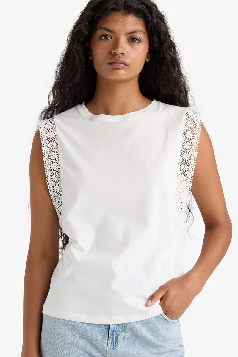 ديفاكتو Regular Fit Crew Neck Embroidered Detailed Cotton Tank Top