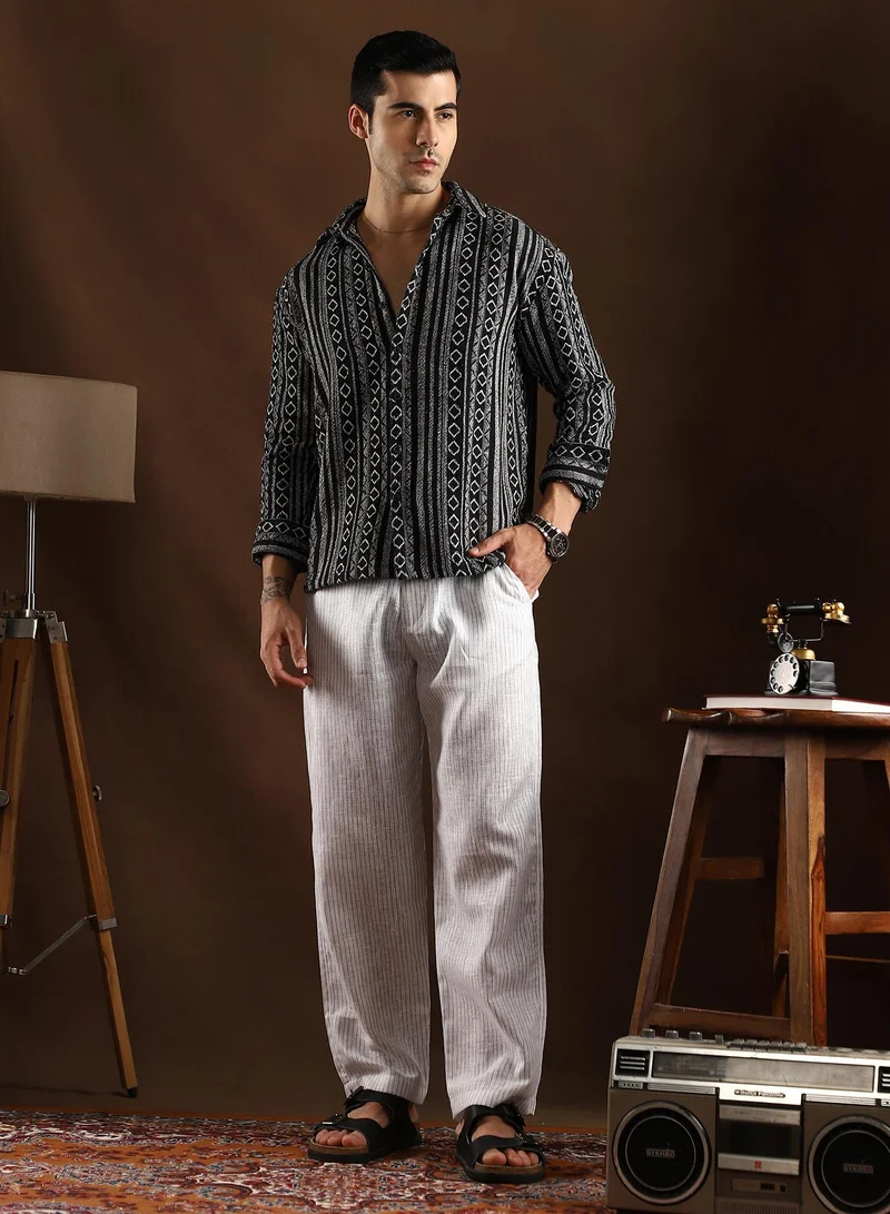 Campus Sutra Campus Sutra Men's Onyx Black Folk-Weave Shirt For Casual Wear | Mid-Rise | Regular Fit | Button Closure | Shirt Crafted With Comfort Fit For Everyday Wear