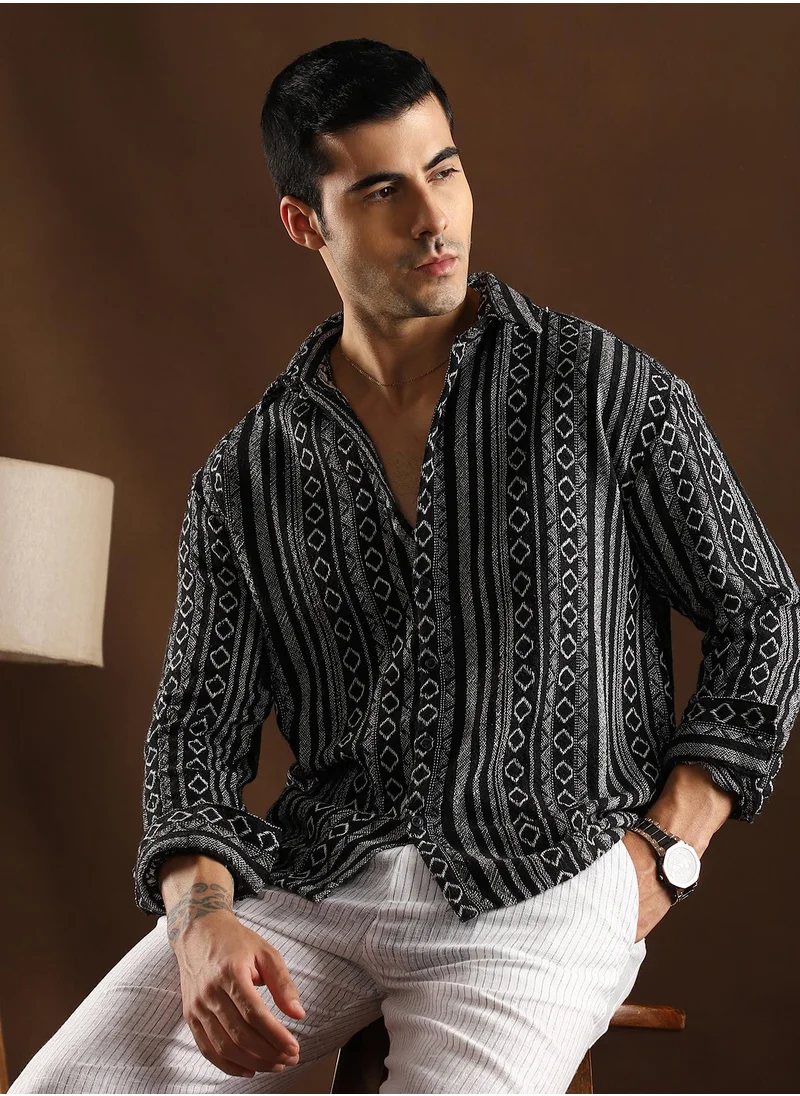 Campus Sutra Campus Sutra Men's Onyx Black Folk-Weave Shirt For Casual Wear | Mid-Rise | Regular Fit | Button Closure | Shirt Crafted With Comfort Fit For Everyday Wear