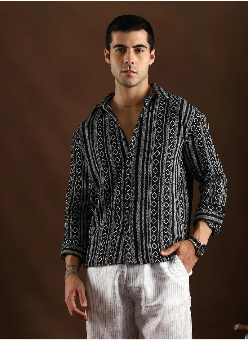 Campus Sutra Campus Sutra Men's Onyx Black Folk-Weave Shirt For Casual Wear | Mid-Rise | Regular Fit | Button Closure | Shirt Crafted With Comfort Fit For Everyday Wear