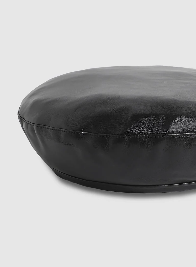 Haute Sauce  Flat Grain Beret Hat - Black for Women | Best Price UAE