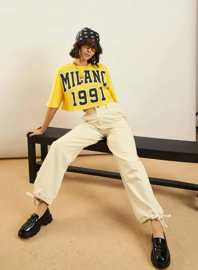 ساسافراس جينز جوغر بخصر عالي وحافة بسحب