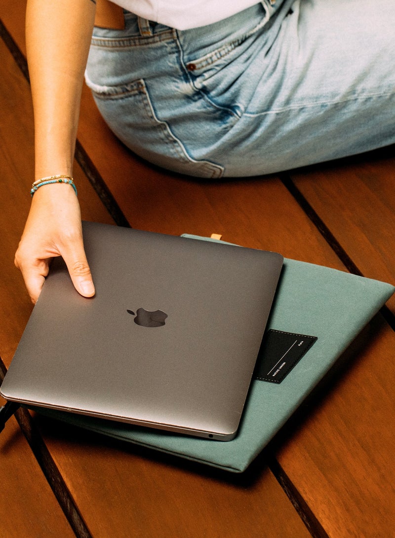 Native Union Stow Lite Sleeve for Apple MacBook Pro 14” – Slim & Lightweight Sleeve 360-Degree Protection – Compatible w/ MacBook Pro 14" M3 & MacBook Air 13" M1/M2 - Slate Green  - Image 5
