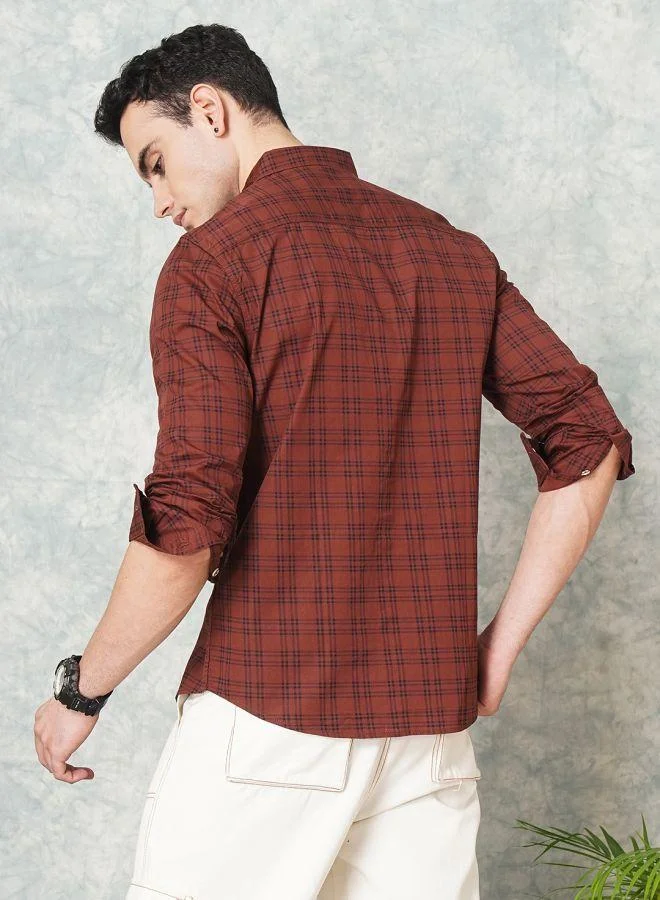 ذا انديان كراج كو Men Slim Fit Checkered Full Sleeves Spread Collar Casual Shirt