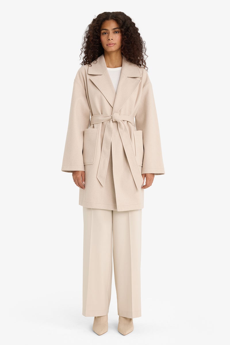 ديفاكتو بالطو جوخ قصة عادية بحزام - Image 2