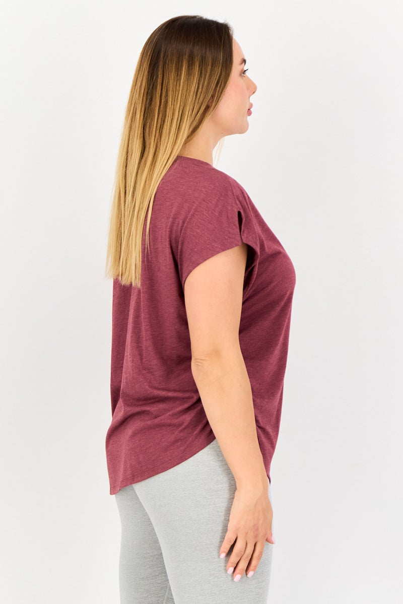 PUMA تي شيرت رياضي نسائي بأكمام قصيرة مناسب للخارج، مارون - Image 3