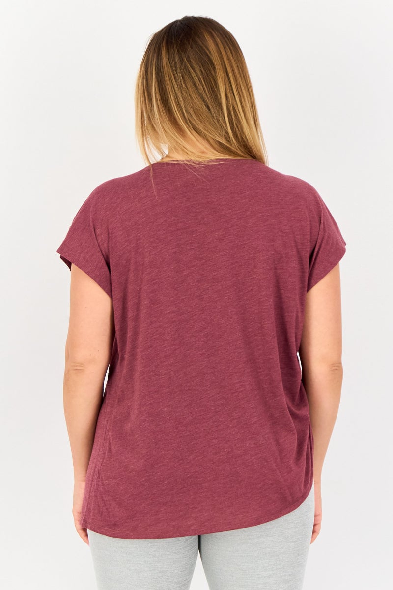 PUMA تي شيرت رياضي نسائي بأكمام قصيرة مناسب للخارج، مارون - Image 2