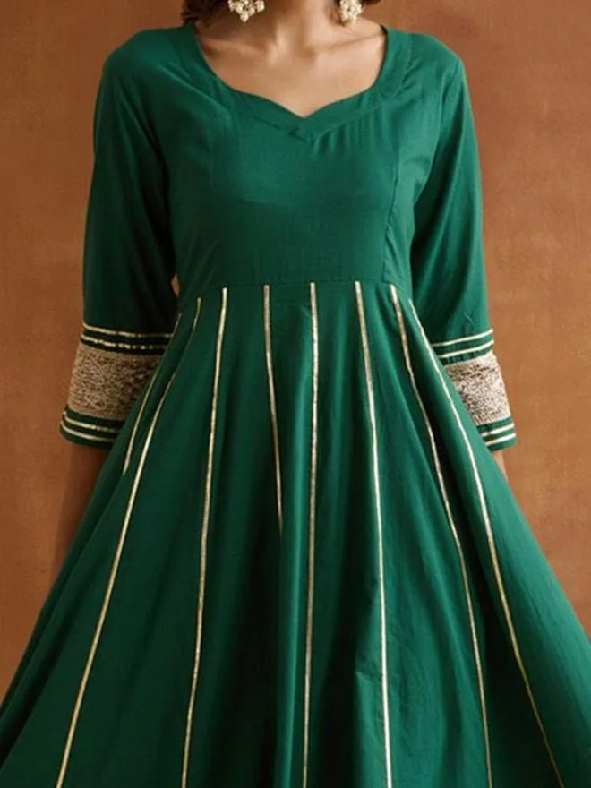 آي شين ISHIN 3-Piece Zari Embroidered Kurta, Pants and Painted Dupatta Set