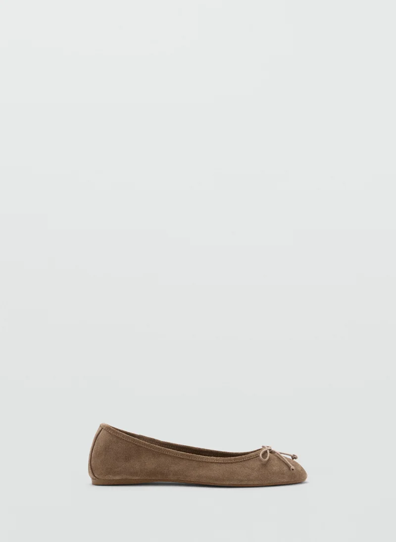 Leather Ballet Flats With Bow