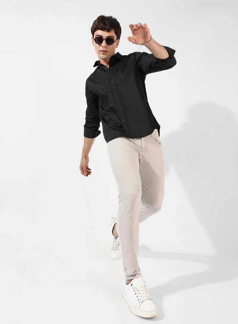 كامبوس سوترا Men's Black Textured Regular Fit Casual Shirt