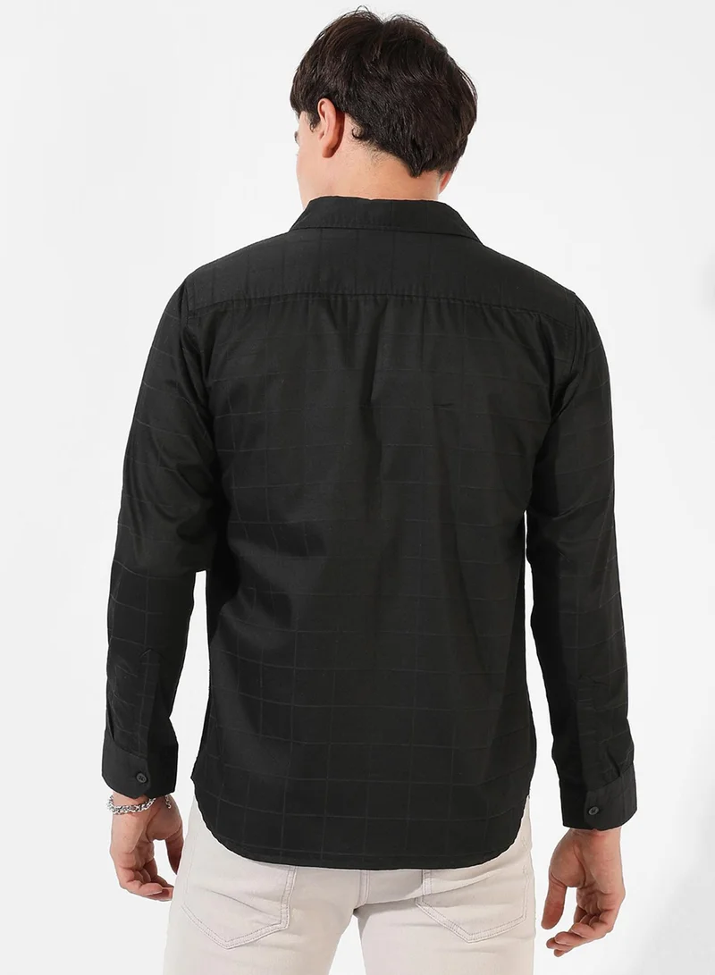 كامبوس سوترا Men's Black Textured Regular Fit Casual Shirt