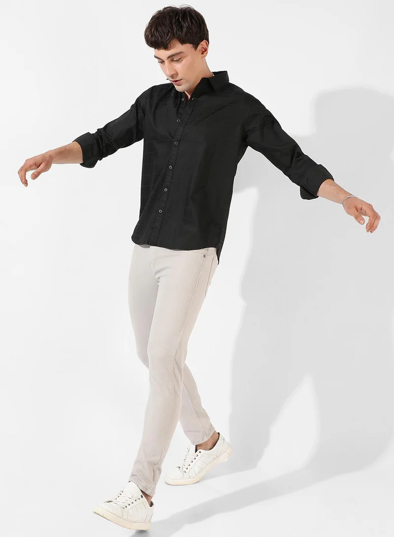 كامبوس سوترا Men's Black Textured Regular Fit Casual Shirt
