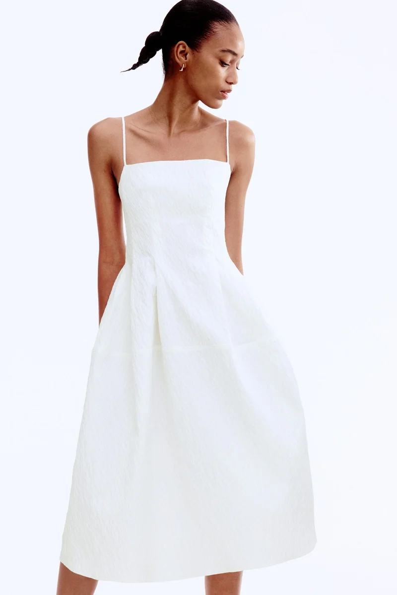 اتش اند ام فستان من نسيج الجاكار