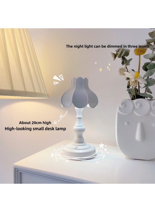 Vintage Table Lamp Ins Lotus Leaf Nightlight Cute Girl Romantic Bedroom Creative Lighting Nordic Style Mini Luminous-Colour:Red Lotus Leaf Lamp/three-tone Lighting  - Image 4