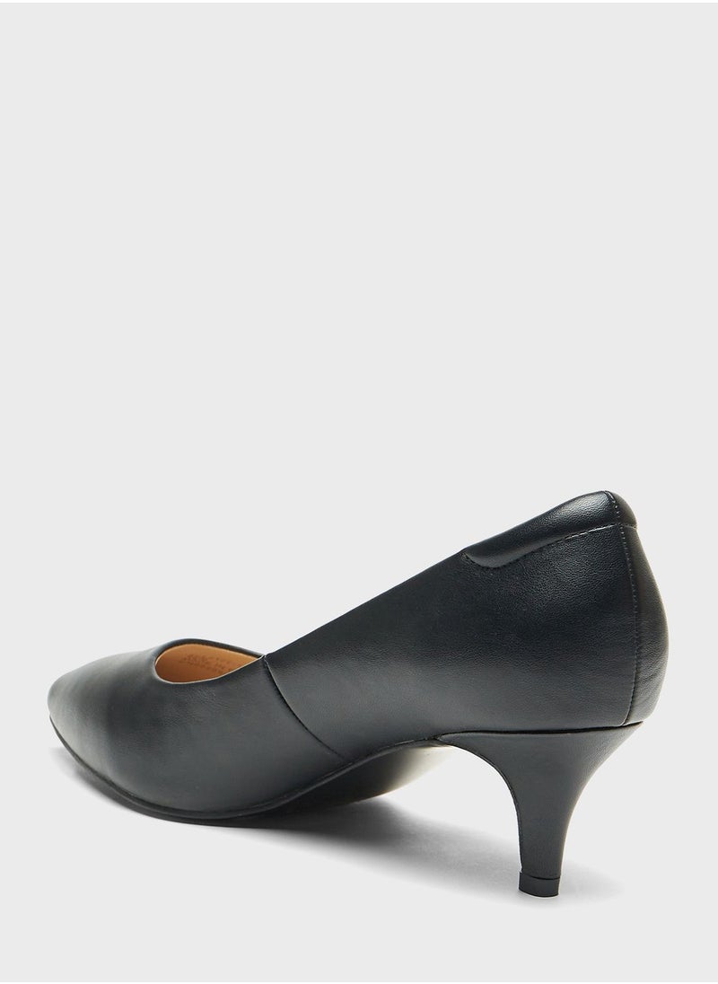 shoexpress - Pointed Toe Pumps - Image 1
