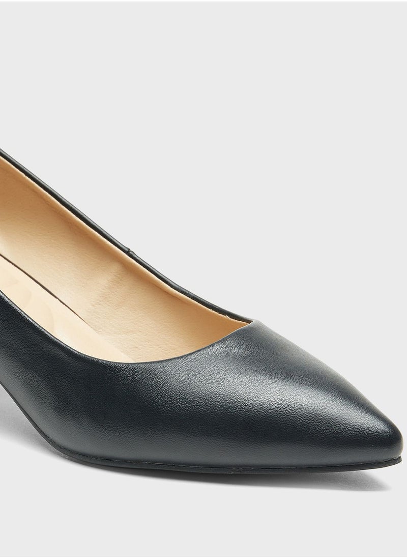 shoexpress - Pointed Toe Pumps - Image 1