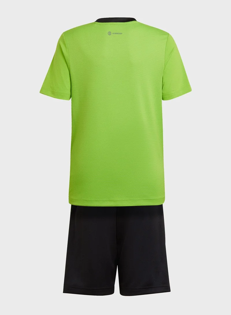 adidas طقم رياضي  (تيشيرت + شورت)