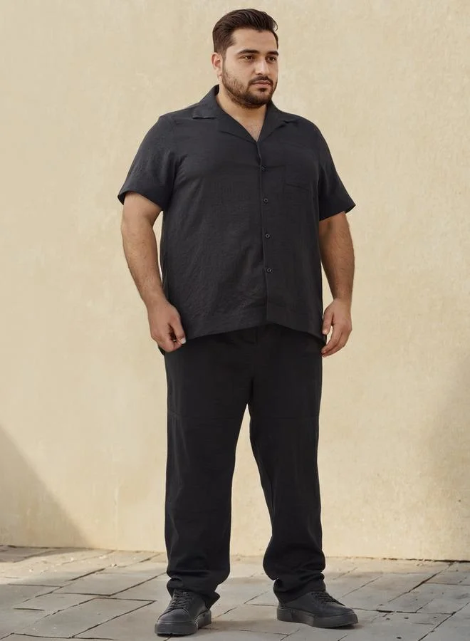 ماكسيم Plus Size Textured Camp Collar Shirt