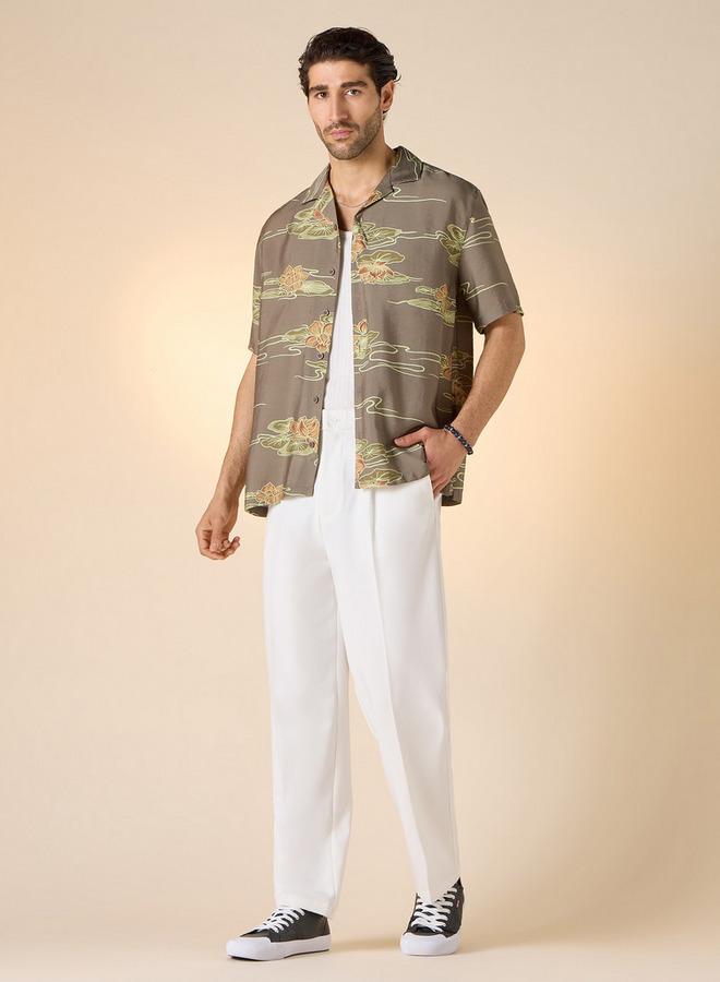 ايكونيك قميص بأكمام قصيرة بطبعة اللوتس الأيقونية - Image 2