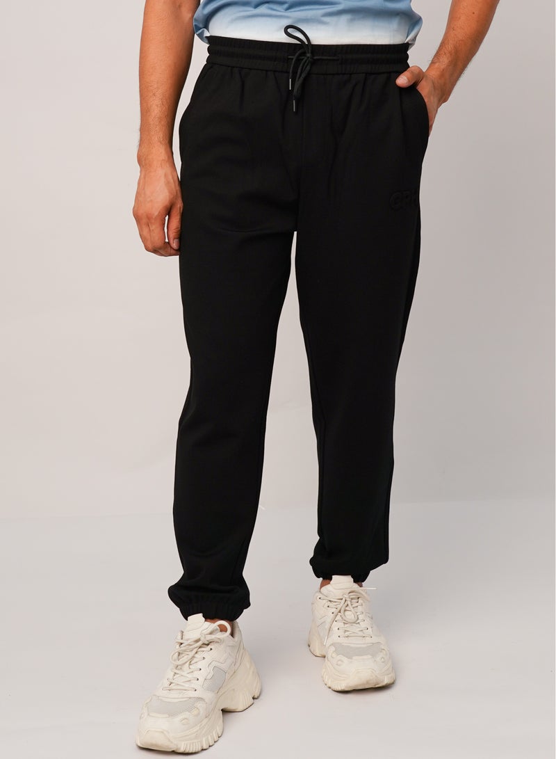 Men’s Drawstring Relaxed Ankle Length Jogger Pant in Pure Black