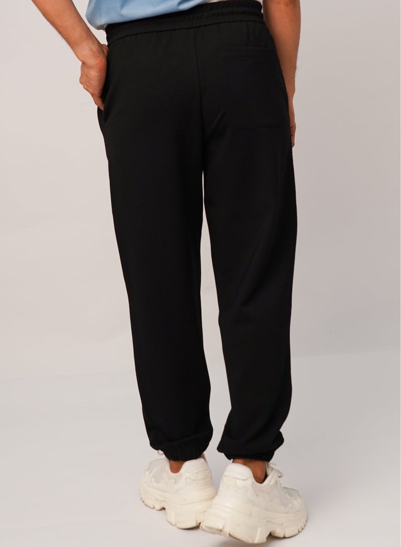 Men’s Drawstring Relaxed Ankle Length Jogger Pant in Pure Black