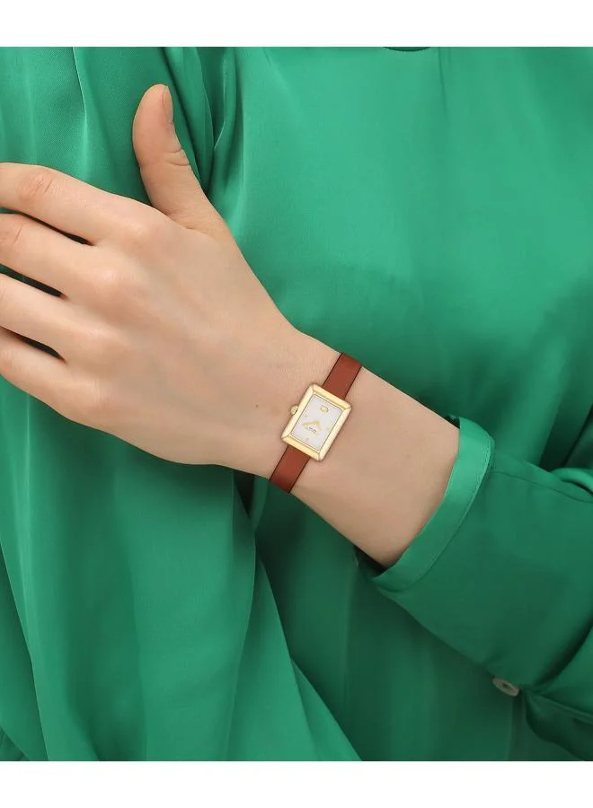 كوتش ساعة مارا التناظرية