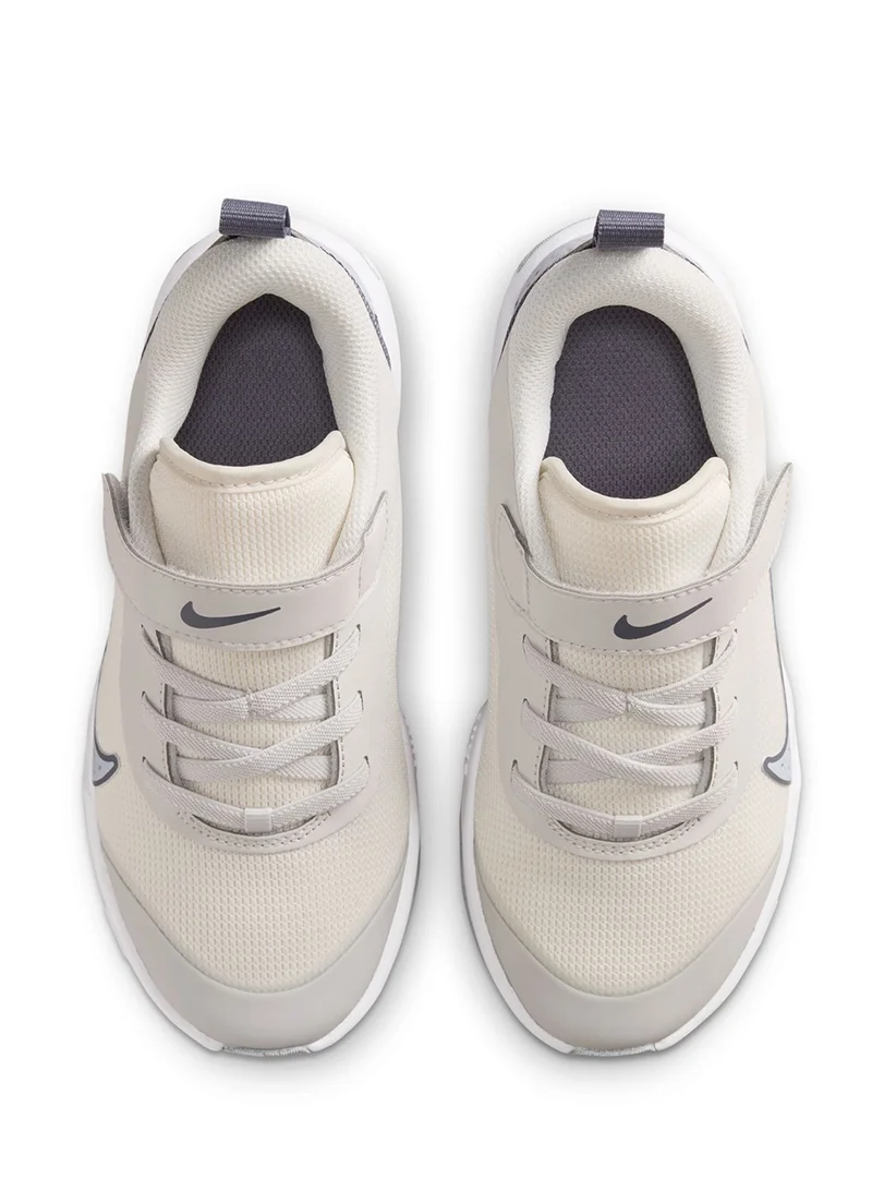 Nike Kids Omni Multi-Court Ps