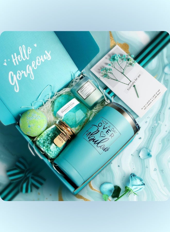 ج ت س آ ل علبة هدايا فاخرة باللون الفيروزي للنساء – طقم عناية ذاتية مكون من 7 قطع برائحة اللافندر مع كوب 20 أونصة، شمعة، قنبلة استحمام، صابون، ملح استحمام وبطاقة تهنئة – هدية أنيقة للاسترخاء للنساء - Image 4