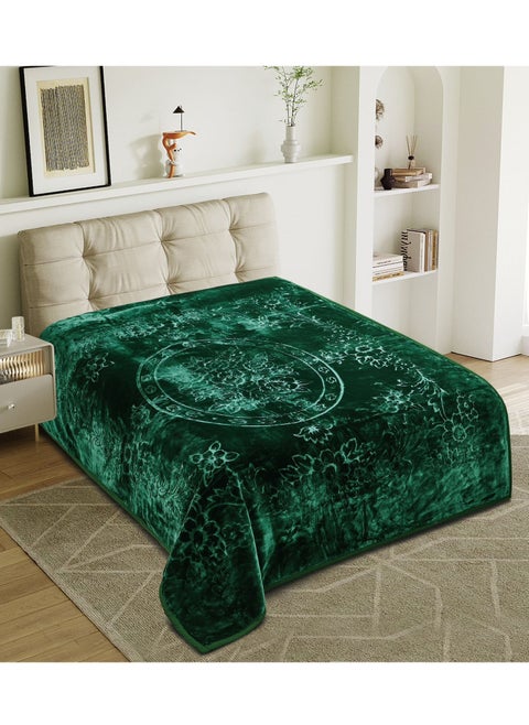 Heavy winter blanket size 240 cm x 220 cm and weight 6 kg, super soft blanket made of high quality material