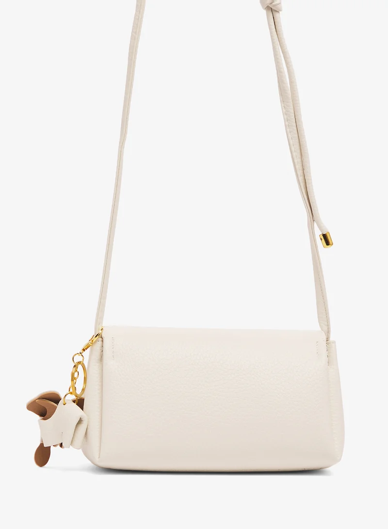 ايلا حقيبة ايست تو ويست بتعليقة جرو