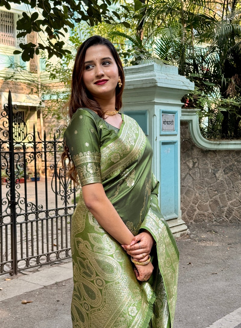 Premium Banarasi Soft Silk Green Sarees  - Image 5