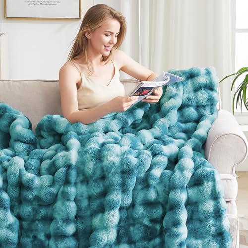 VFROO Ultra Plush Bubble Faux Rabbit Fur Blanket – 950GSM Thick Fluffy Throw Blanket for Bed, Couch, Sofa, or Gift, 50" × 60", Tie-dye Teal - Image 4