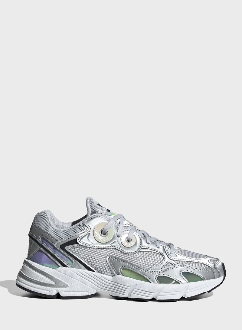 adidas Originals Astir