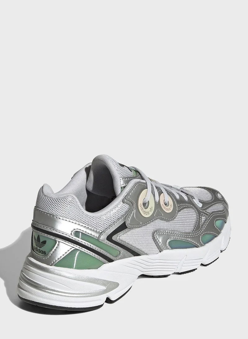 adidas Originals Astir