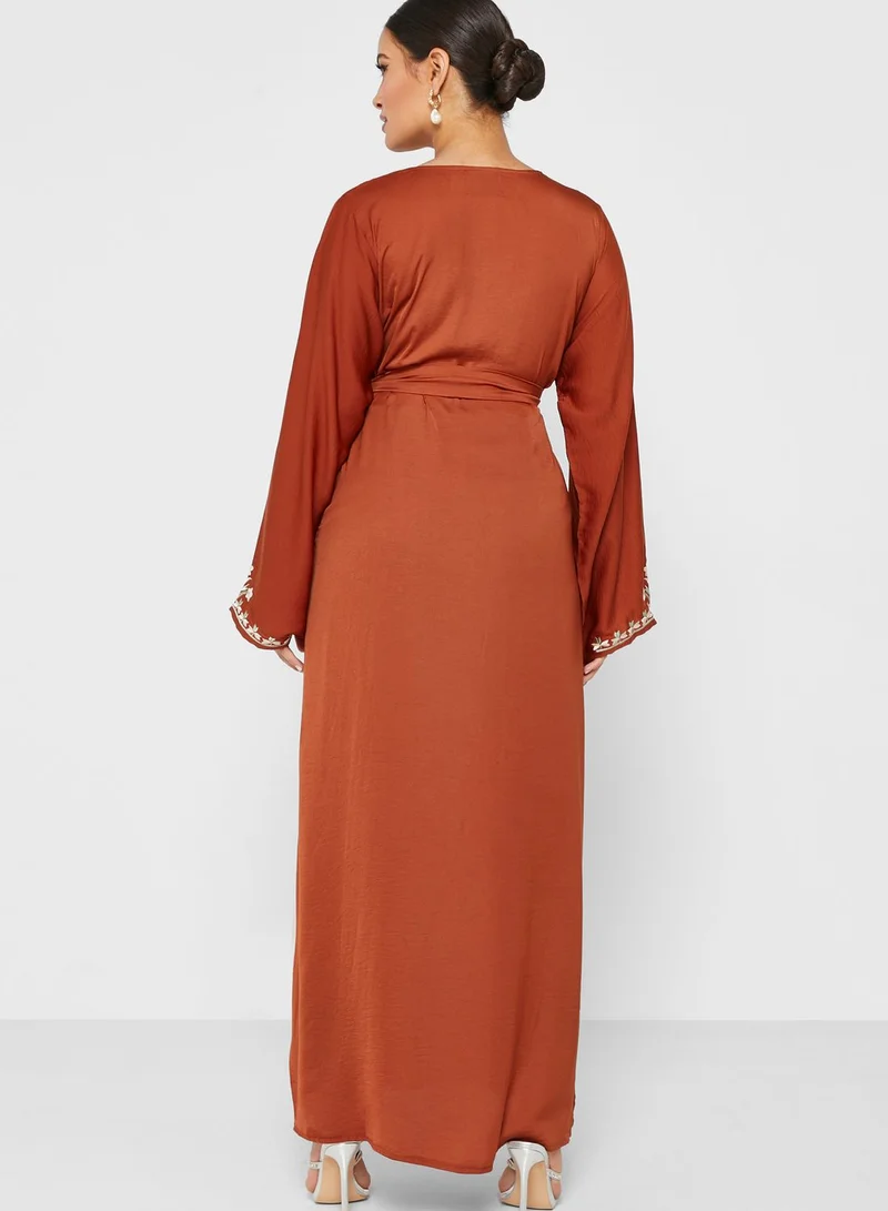 hayas closet Embroidered Belted Jalabiya