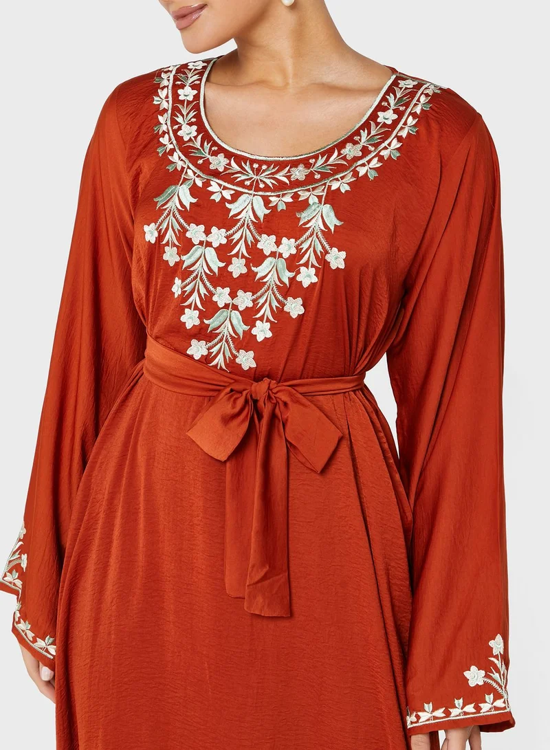 hayas closet Embroidered Belted Jalabiya