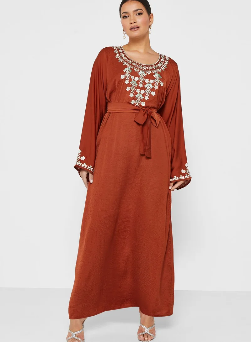 hayas closet Embroidered Belted Jalabiya