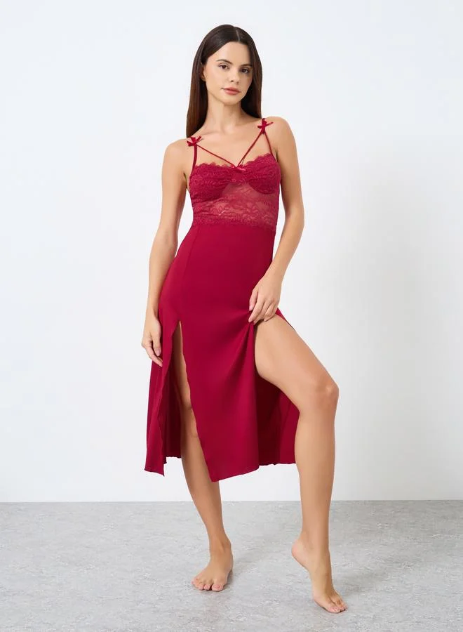 تايك تو بيبي دول شفاف سادة مزين بتطريز دانتيل وتفصيلة رقع