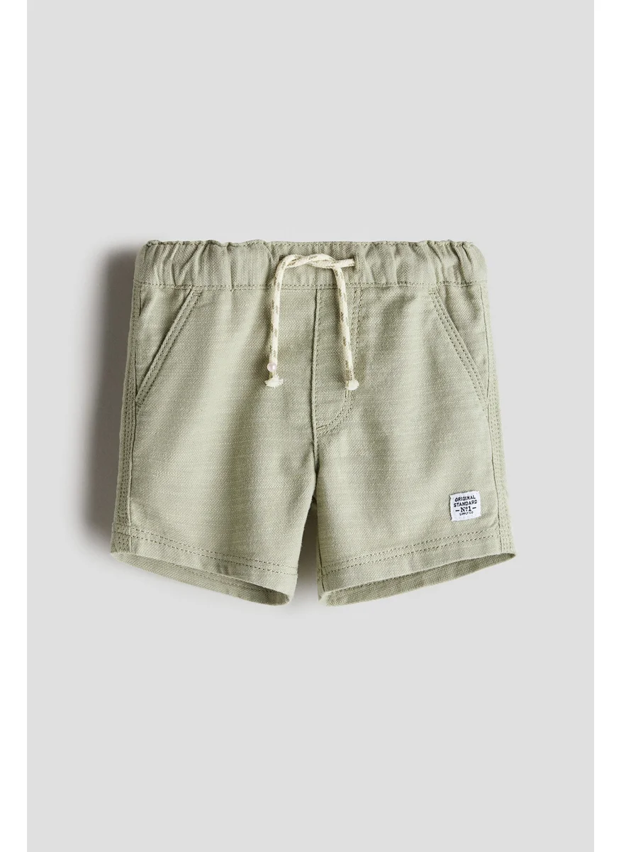 اتش اند ام Twill Shorts