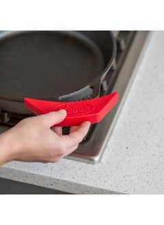 LODGE Easy-Grip Fine-Grade Silicone Handle Holder Red 4.6 x 12.7 x 1.7 cm ASAHH41  - Image 5