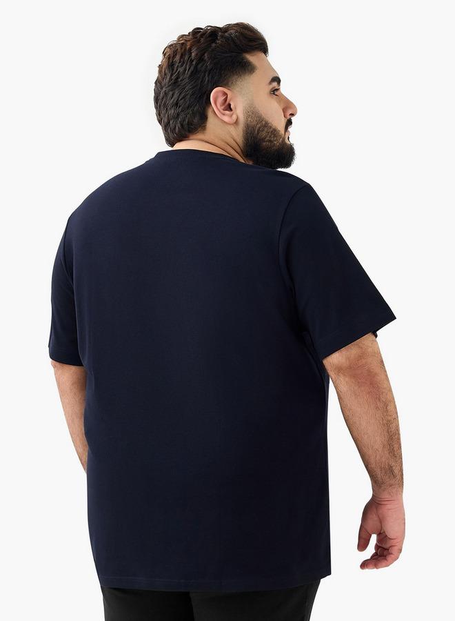 ماكسيم تيشيرت رجالي بقصة عادية ورقبة دائرية وأكمام قصيرة وطبعة شعار - Image 3